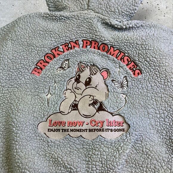 Broken Promises "Love Now Cry Later" Fleece Sherpa Crop Hoodie Size Large - Picture 2 of 11